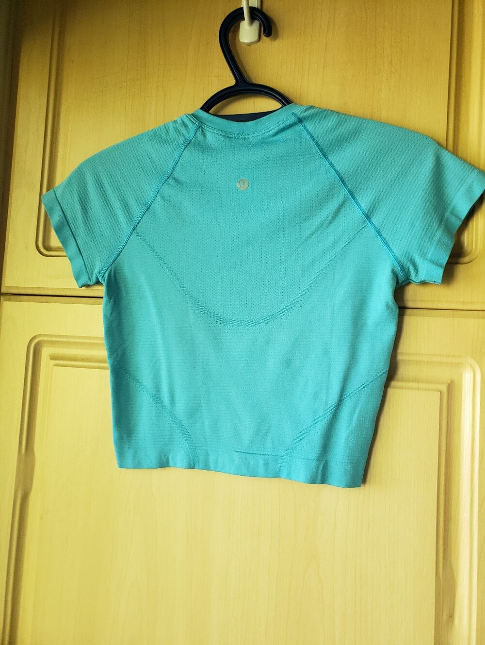 Lululemon Swiftly Tech Crop Short Sleeve Performance Top - Picture 3 of 6
